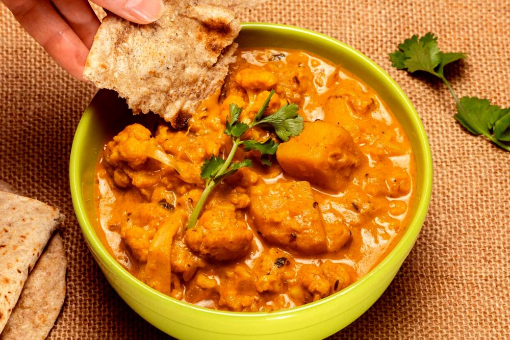 Vegetarian Curry with Paneer and Cauliflower